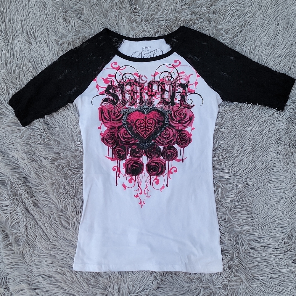 Vintage Sinful Women's Short Sleeve Tee with Heart Design -NWOT
